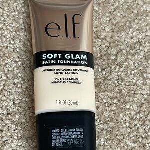 New with tags ELF Cream Foundation satin foundation Fair/watm